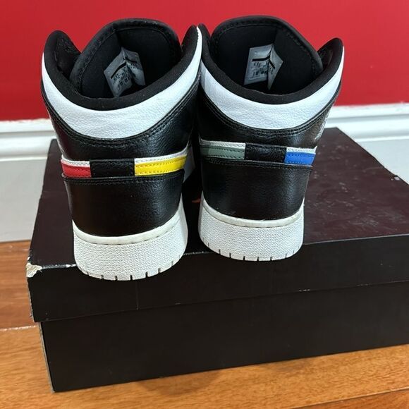 Nike Air Jordan 1 Mid Retro Basketball Multi Color Swoosh 554725-052 6.5Y/8W - Picture 4 of 9